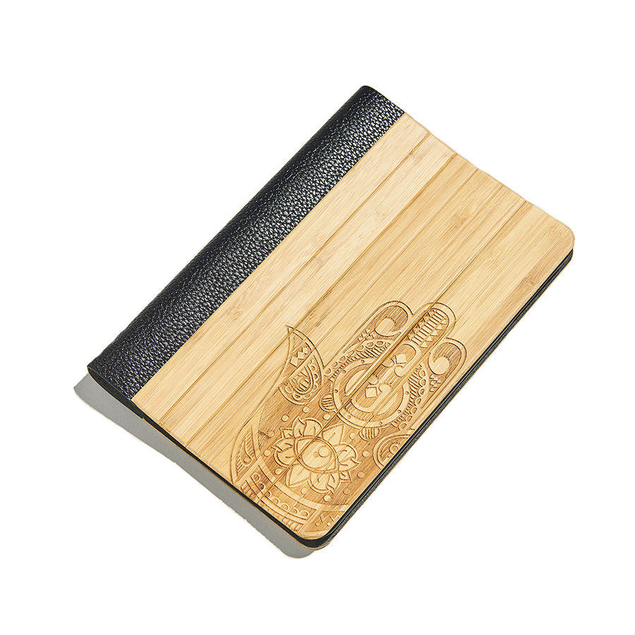 Mouch Mouch iPad Wooden Case