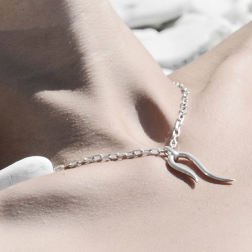 AETRA Fluid Necklace on model AS.FN001