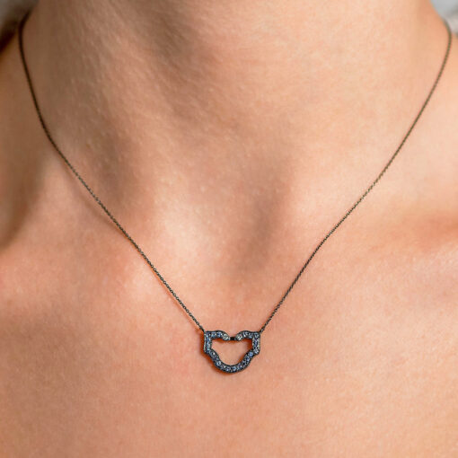 semele-sapphires-necklace_model_alveare